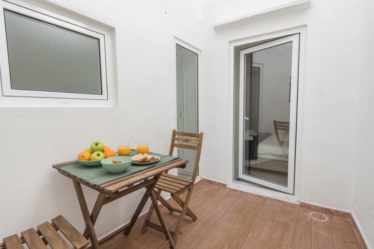 Principe Real: Elegant Flat With Terrace Appartement