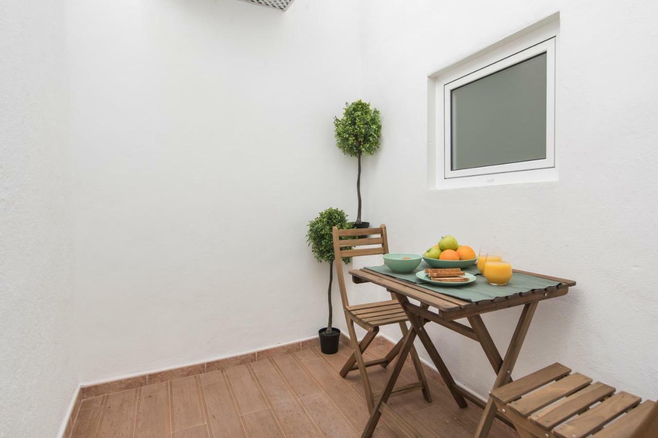 Appartement Principe Real: Elegant Flat With Terrace